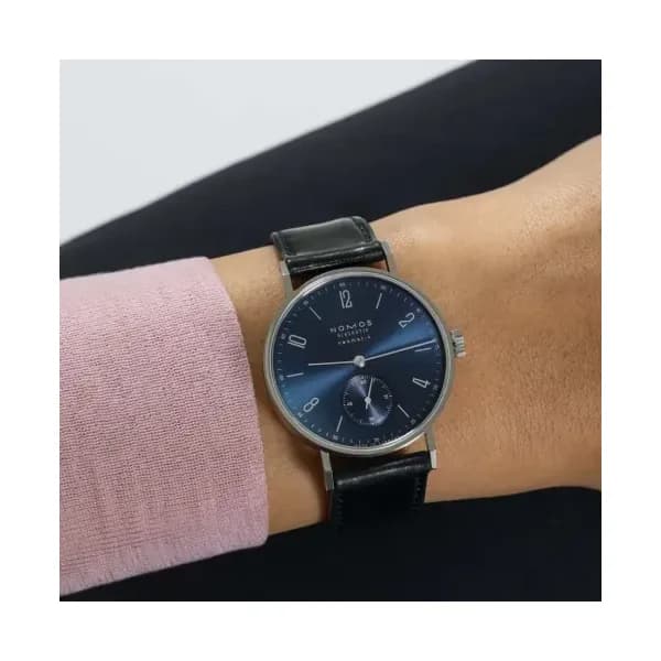 Nomos Tangente neomatik or bleu
