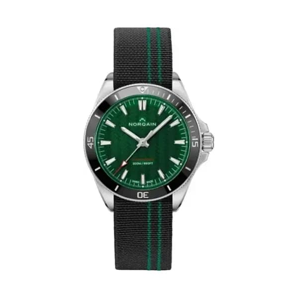 NORQAIN Montre Norqain Adventure Neverest Bracelet Toile Cadran Vert