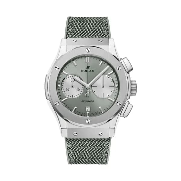 Hublot Montre Hublot Classic Fusion Chronograph Titanium Sage Green automatique cadran vert bracelet caoutchouc 45 mm